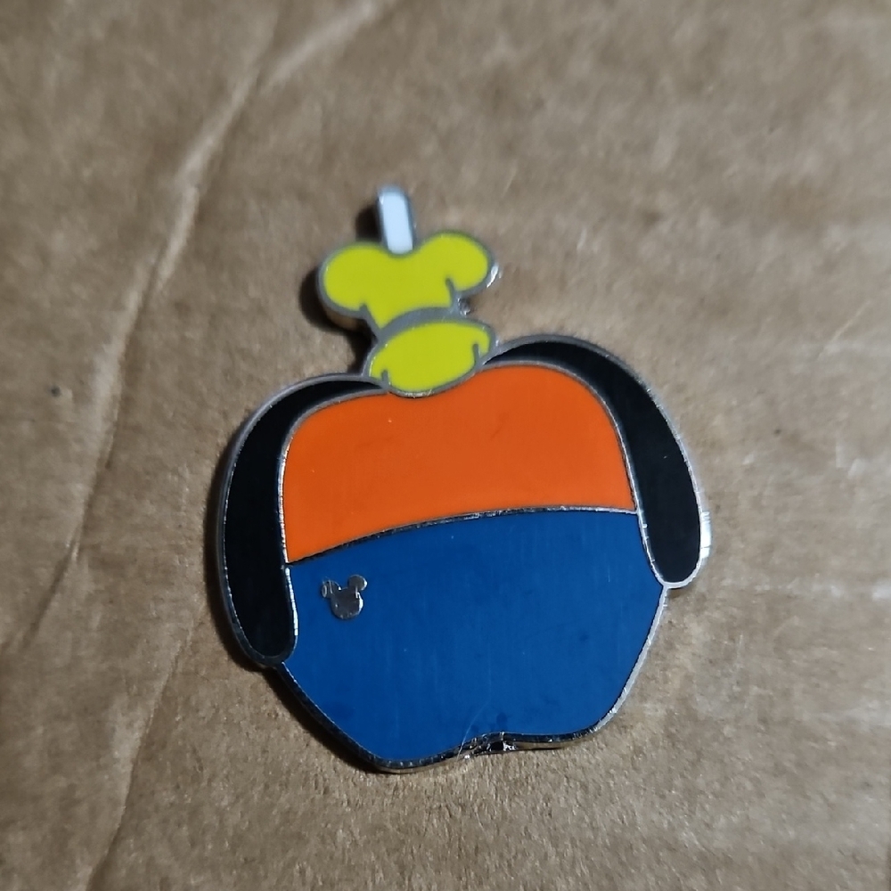 Goofy Candy Apple‎ Character Disney Pin Hidden Mickey Trading Pin 2015 Authentic